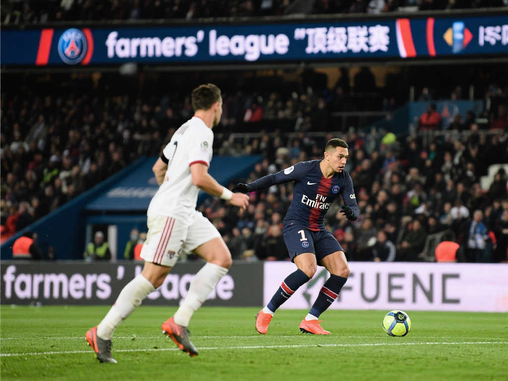 组赛将接连 组赛将接连